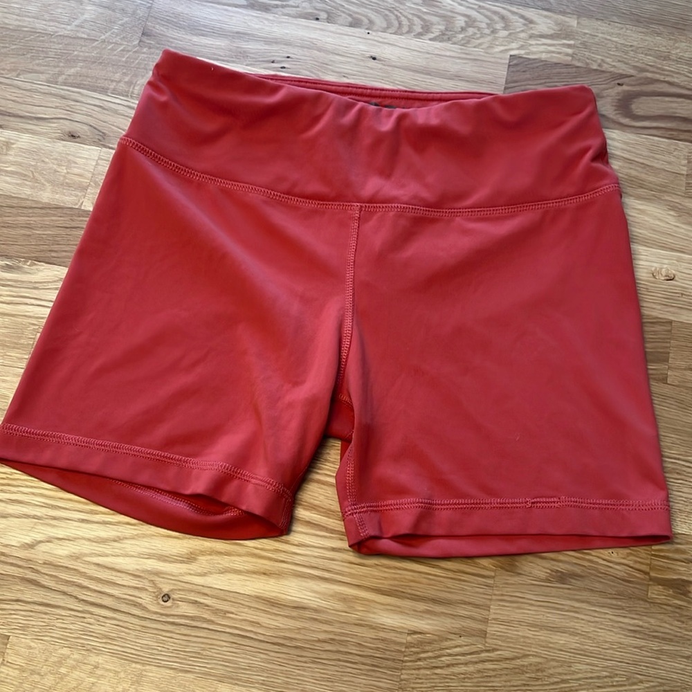 Formative Element biker shorts Sz L​